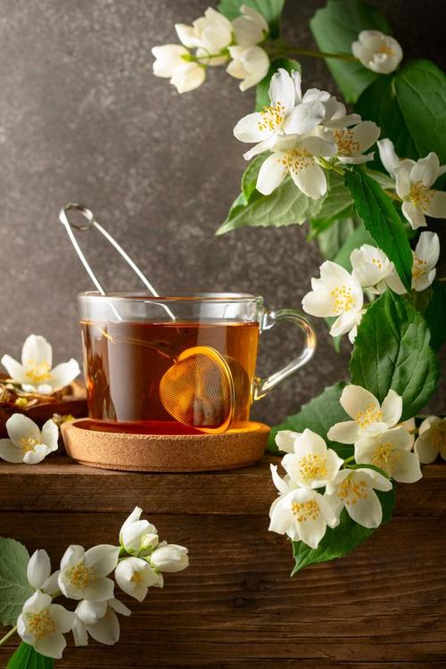 详细阅读:品味花草茶的芬芳世界 品味花草茶的芬芳世界