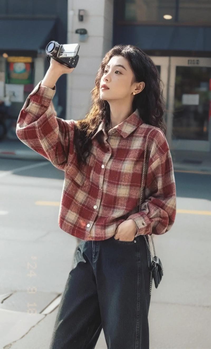 小格纹时尚穿搭：解锁经典与潮流的完美密码