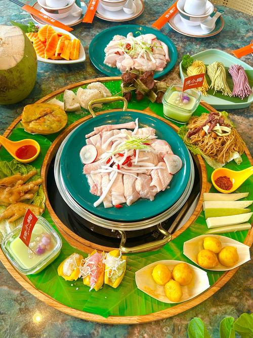 海南椰子鸡：热带风情的味蕾盛宴