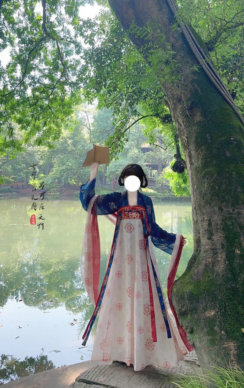 汉服配饰巧搭配，尽显华裳古韵风