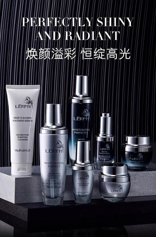 深度保湿精华液：肌肤水润的秘密武器