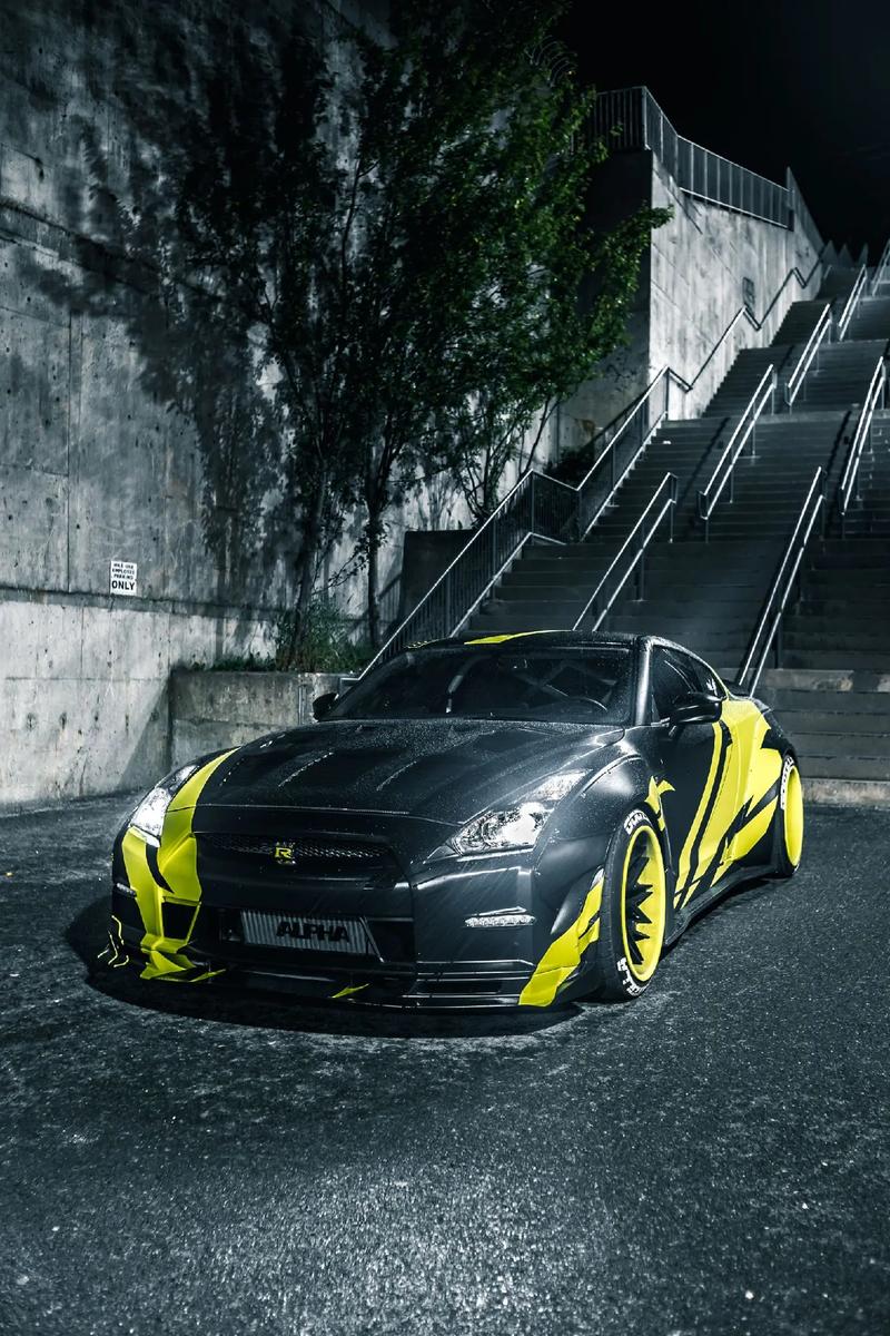日产GT-R：传奇超跑的荣耀之路