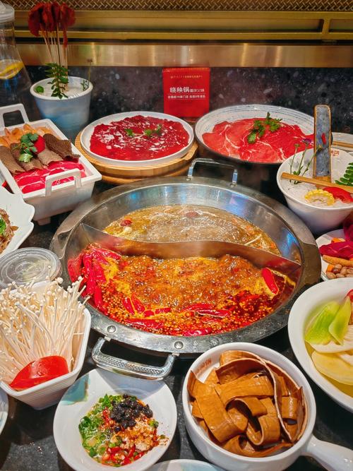 火锅：热辣鲜香的美食盛宴