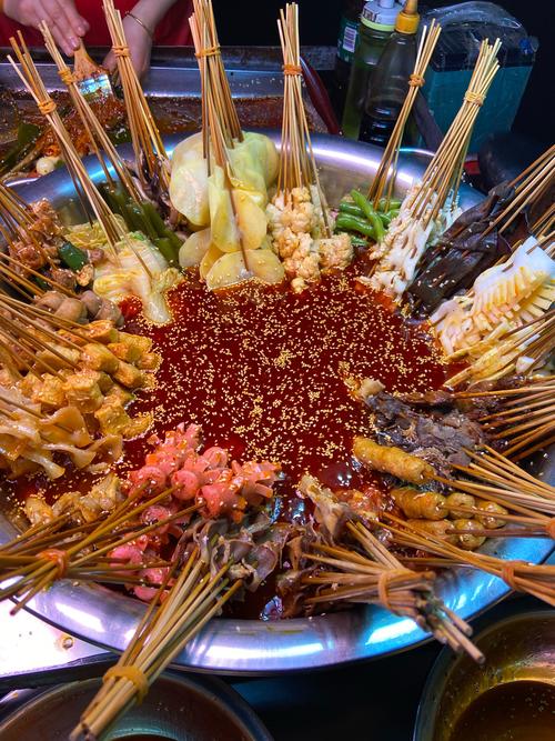 成都串串香全攻略：舌尖上的热辣盛宴
