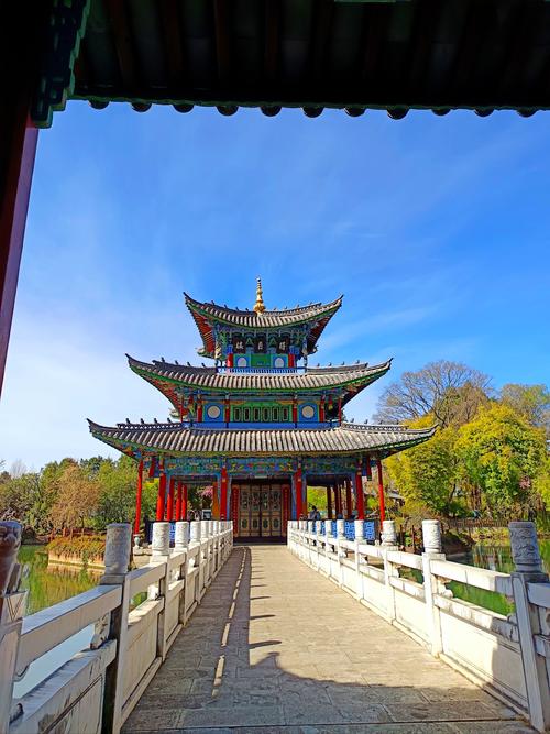 探秘黑龙潭景区：自然奇观与人文底蕴的完美交融