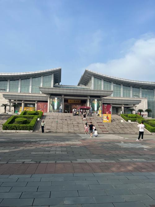 探秘四川博物院：历史与文化的璀璨明珠