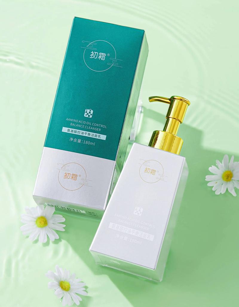 洁面产品易冲洗：肌肤清洁的舒适体验