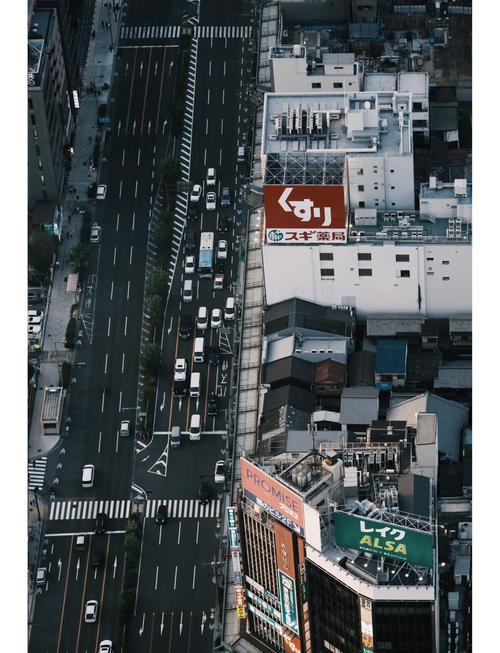 探索大阪：日本的商业心脏与文化熔炉