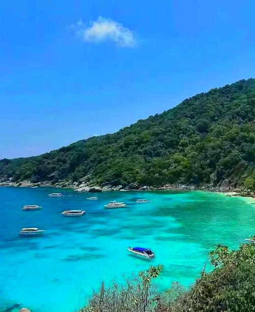 探秘普吉岛：安达曼海上的度假天堂