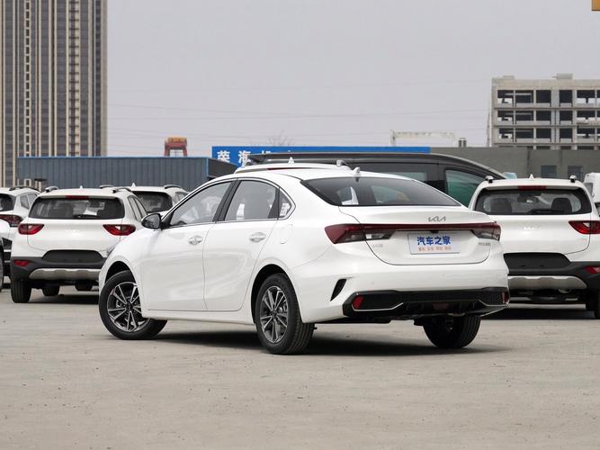 起亚K3：时尚动感与实用价值兼具的紧凑型轿车