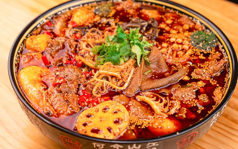 冒菜：热辣鲜香的川味传奇