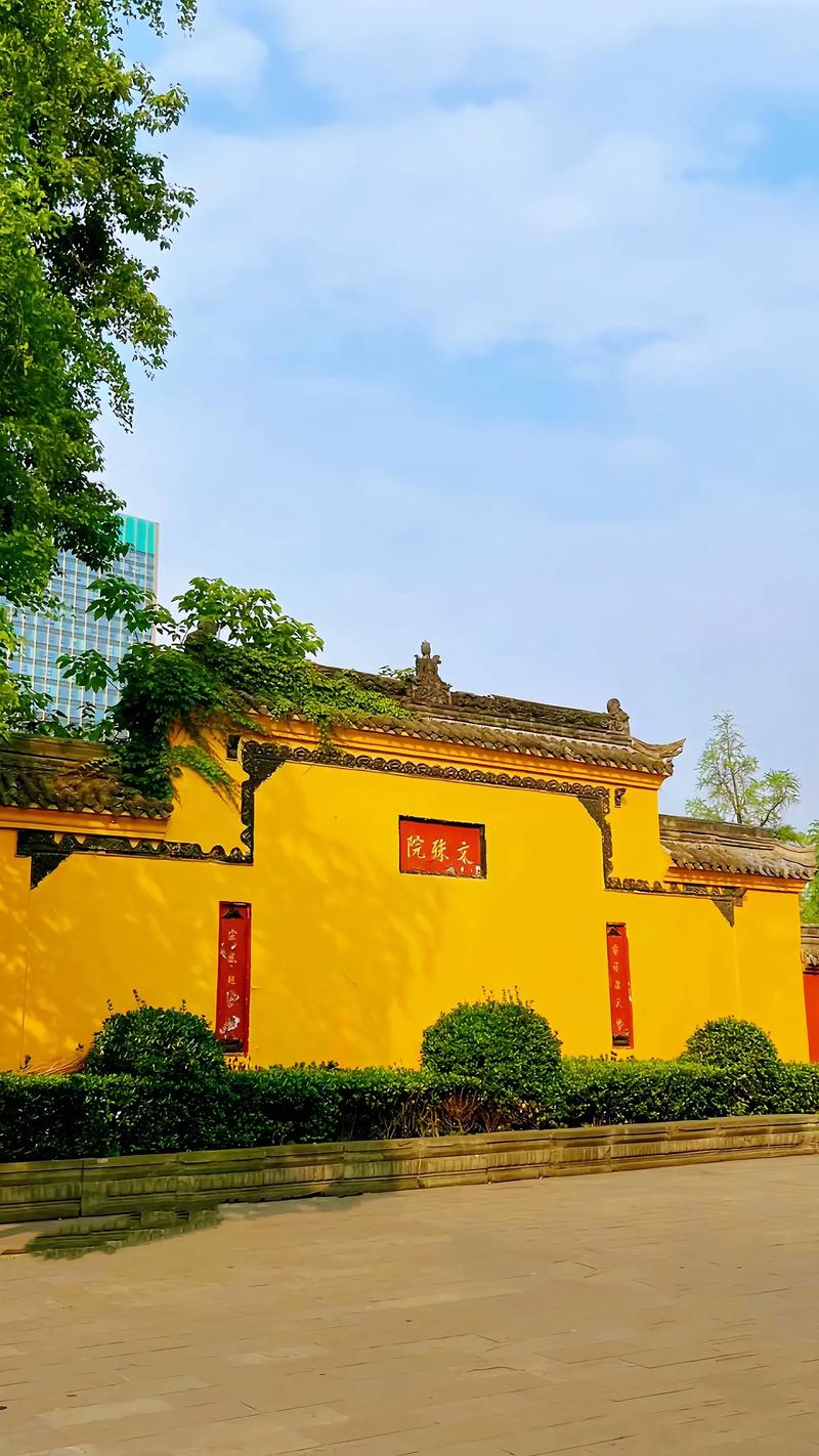 探秘成都文殊院：历史与现代交织的心灵净土