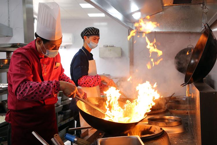 烹饪个性化：于烟火间雕琢生活滋味