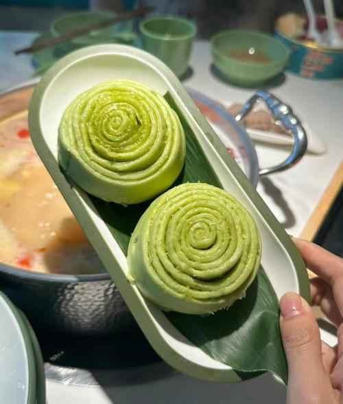 探秘菜品的绵密奥秘：从食材到工艺，解锁舌尖上的细腻享受