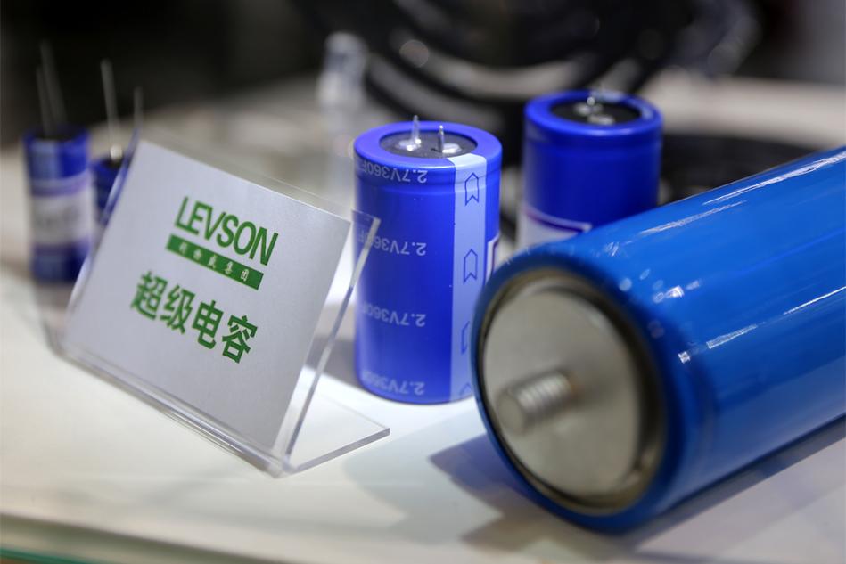 探秘超级电容器：未来储能新势力