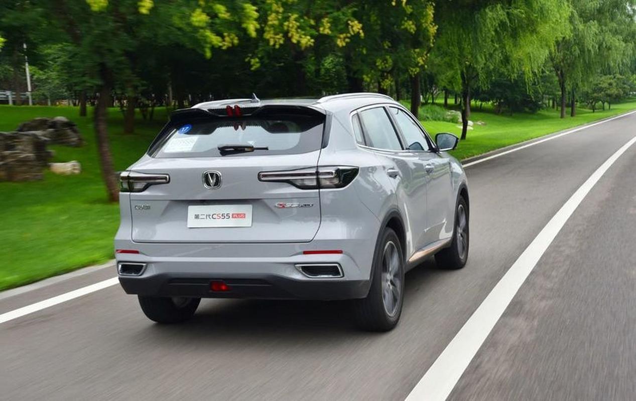 长安CS55PLUS：时尚与实用并存的紧凑型SUV