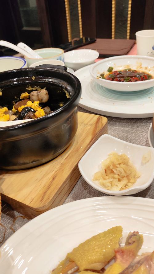舌尖上的午餐：一场味蕾的盛宴