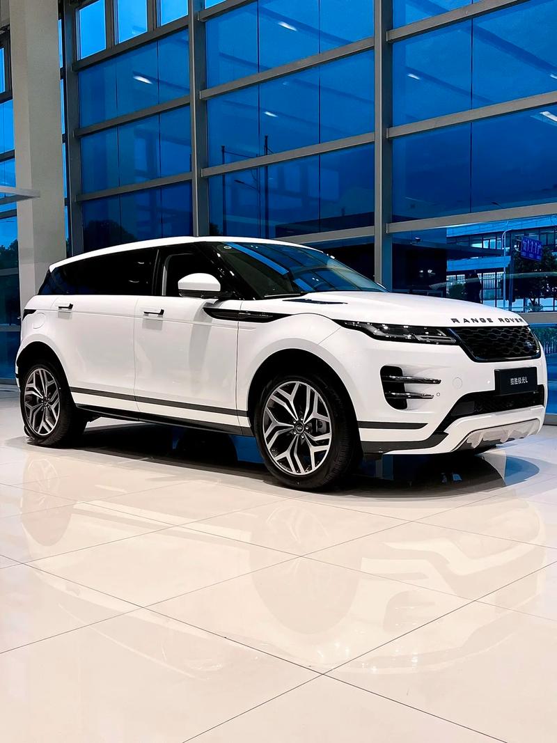 揽胜极光L：豪华与实用兼备的全能SUV