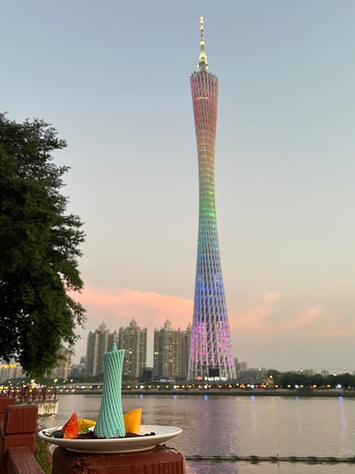 广州海心沙：从冲积岛屿到城市地标的华丽变身