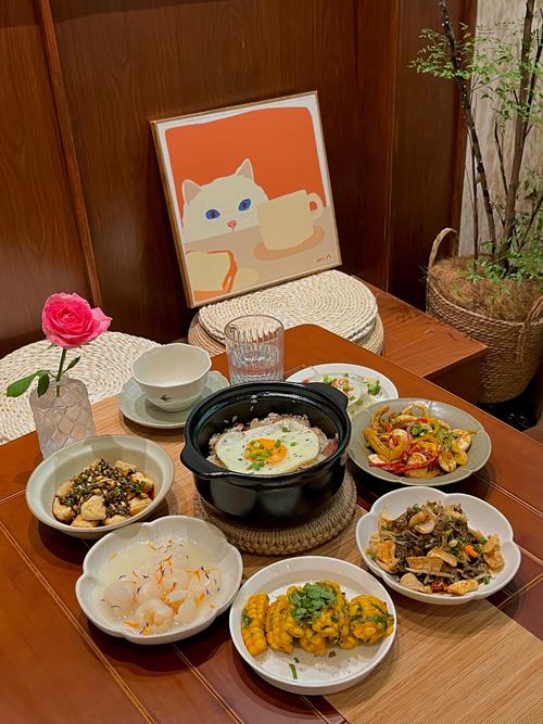 餐桌上的温暖与智慧：生活滋味的承载