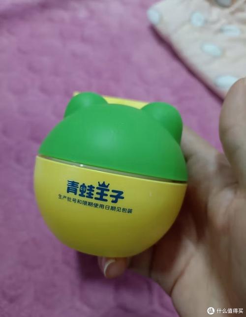 婴儿面霜：守护宝宝娇嫩肌肤的温柔呵护