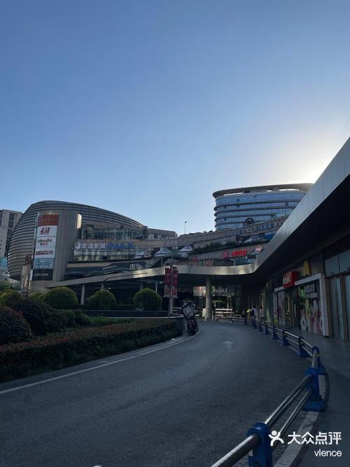 鹏瑞利青羊广场：城市活力的新地标与多元魅力的汇聚之所