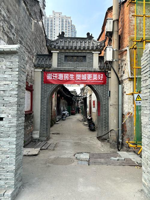 探寻双栅子街：历史韵味与现代风情的交织之地