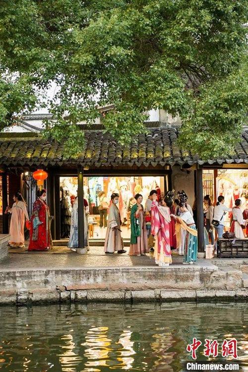西塘汉服体验：穿越千年的古韵风情之旅
