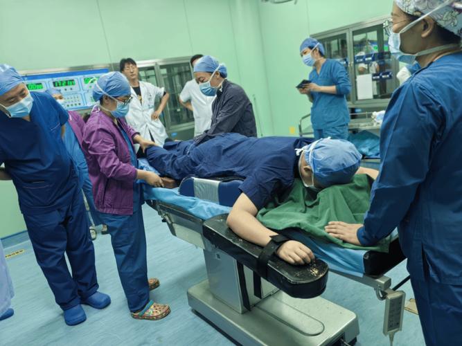 手术：生死之间的精准“舞蹈”