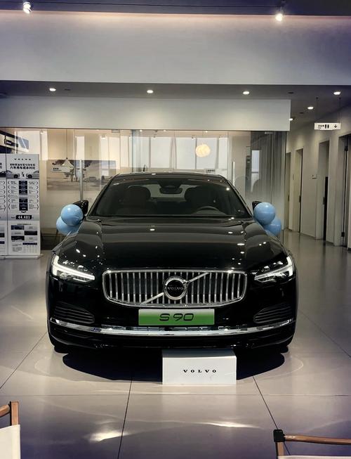 以下是关于沃尔沃 S90 T8 的测评文章：