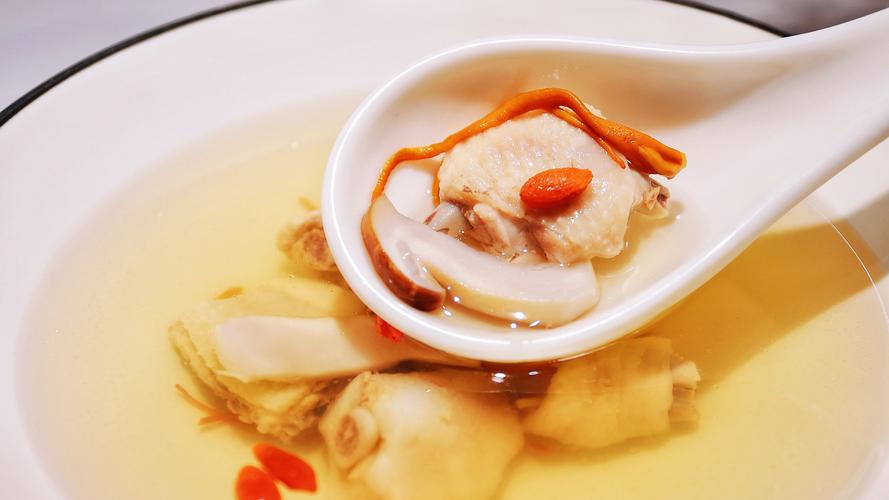 滋补美食：味蕾与健康的美妙邂逅