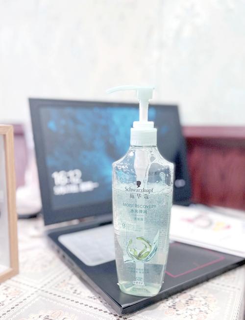 详细阅读:💧护发秘籍大公开:洗发水固色全攻略,让秀发持久绚烂💇♀️ 💧护发秘籍大公开:洗发水固色全攻略,让秀发持久绚烂💇♀️