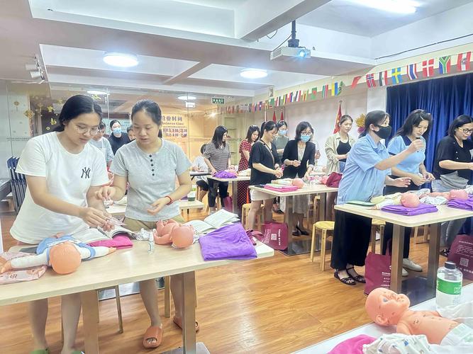 母婴护理培训：开启科学育儿与专业照护之旅