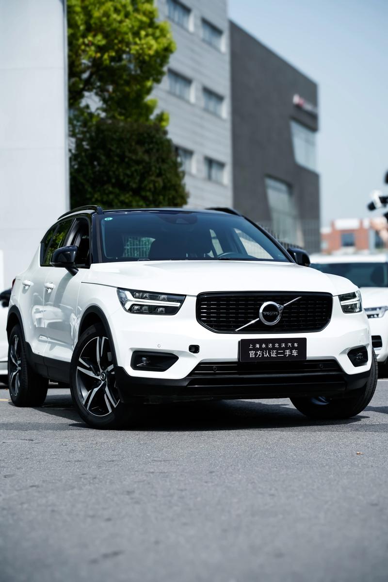 沃尔沃 XC40 Recharge：纯电豪华的新选择，开启未来驾驶新纪元