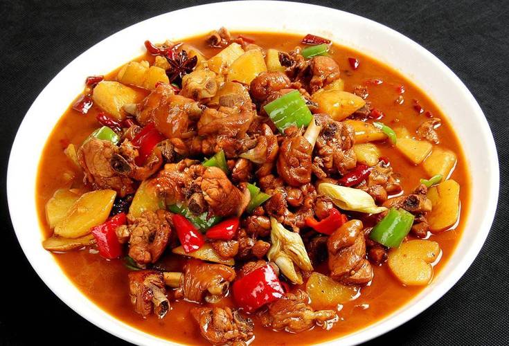 大盘鸡：美食界的传奇佳肴