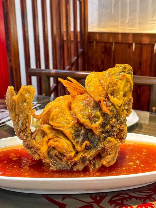 详细阅读:糖醋鲤鱼:味蕾上的酸甜盛宴 糖醋鲤鱼:味蕾上的酸甜盛宴