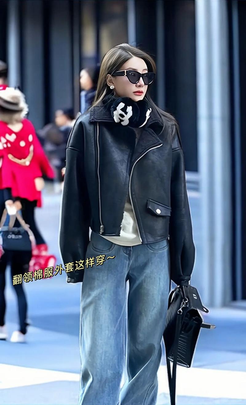 金属拉链：时尚穿搭的点睛之笔