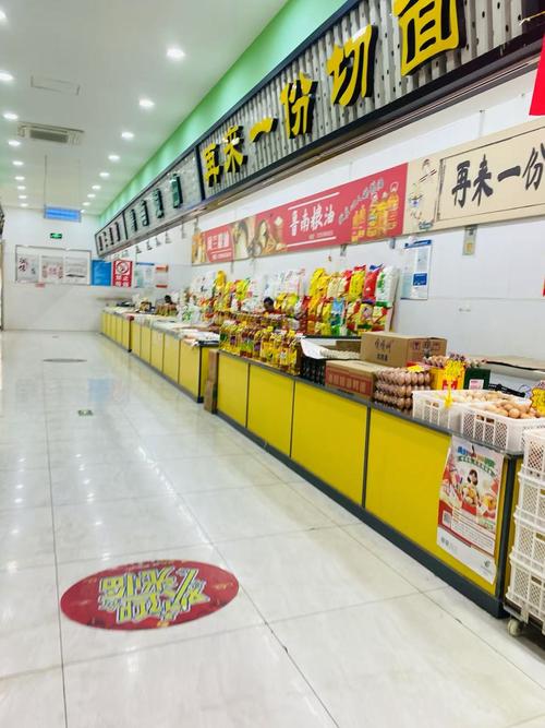 探寻肖家河美食街：味蕾的盛宴与市井的温情
