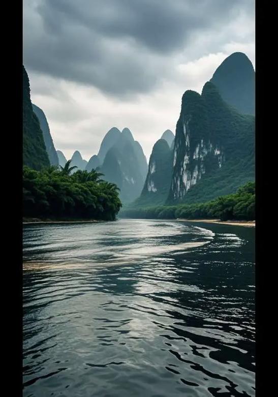 桂林：山水画卷中的璀璨明珠