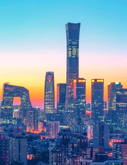 国贸商城：繁华都市中的多元商业地标