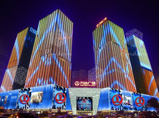 锦华万达广场：城市商业新地标，多元魅力的璀璨绽放