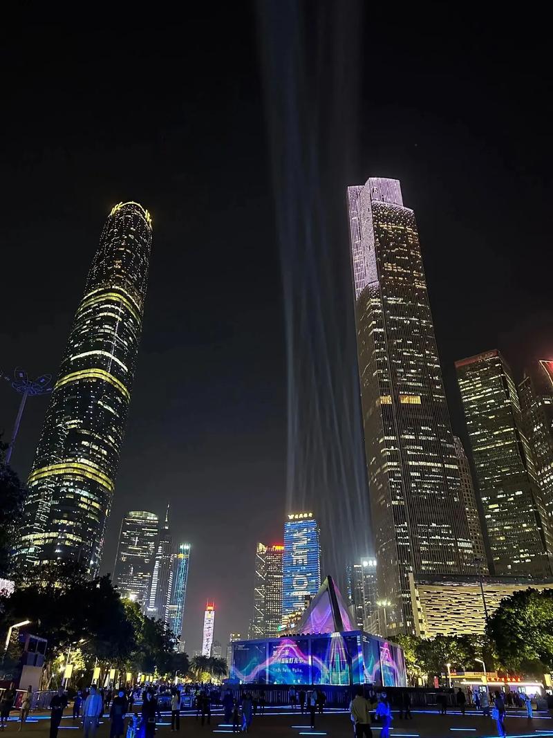 详细阅读:花城广场:广州城市客厅的璀璨明珠 花城广场:广州城市客厅的璀璨明珠