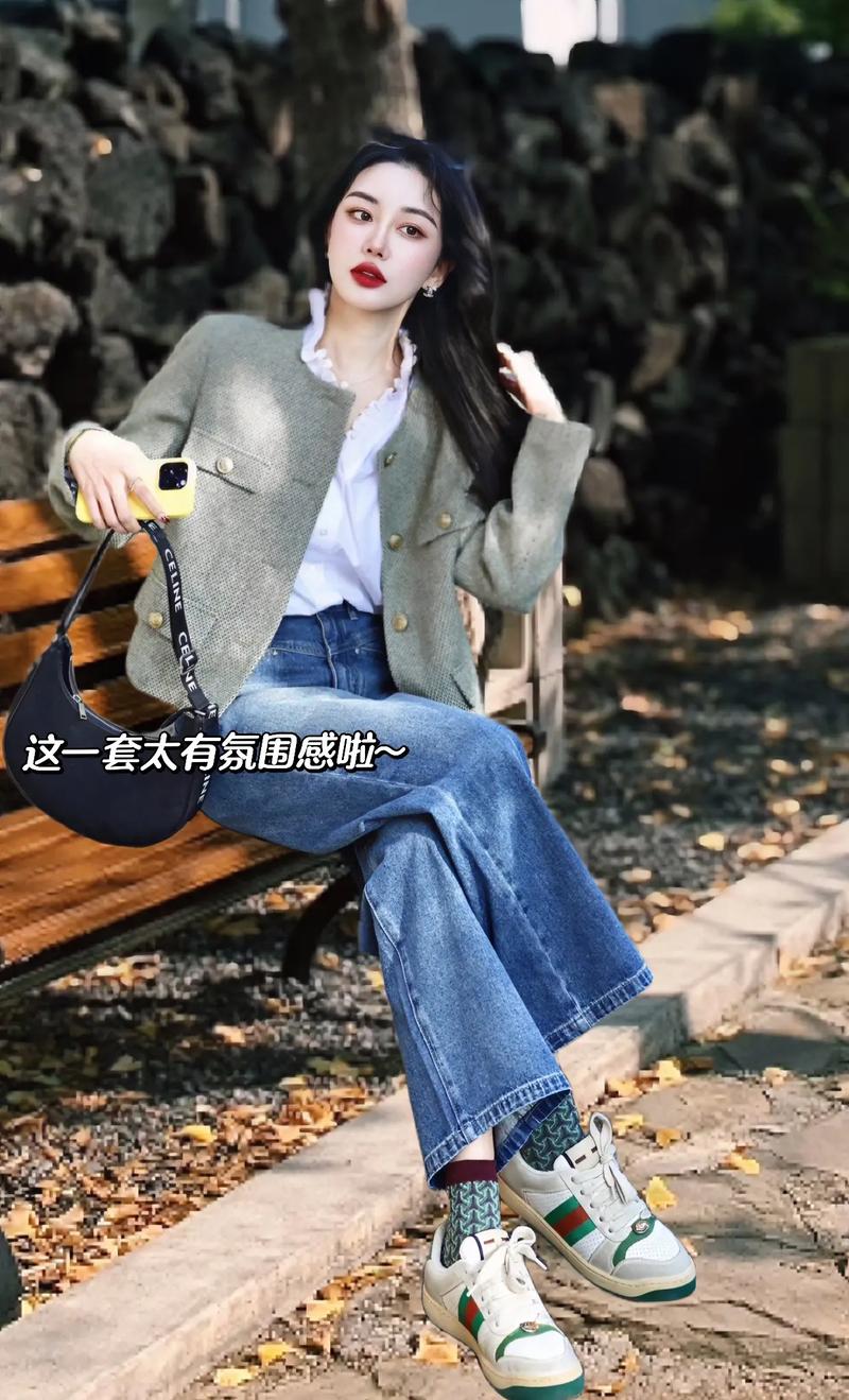 小圆点时尚穿搭：点亮个性魅力的独特之选