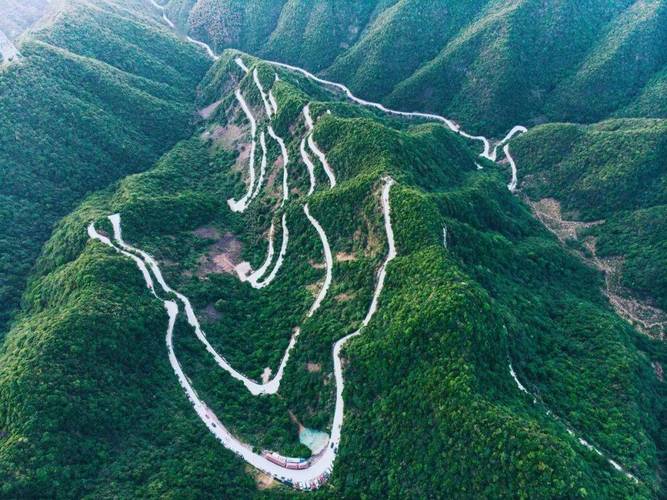 皖南川藏线自驾之旅：探秘江南的山水画卷