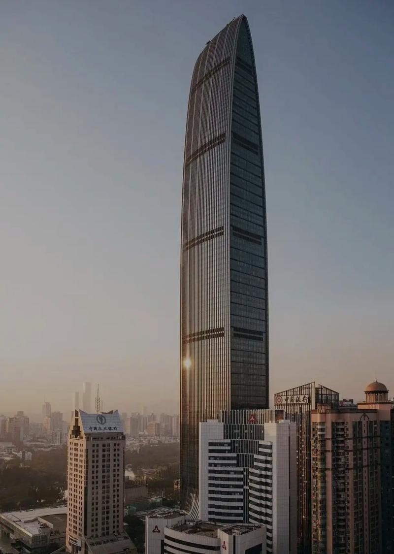 详细阅读:京基100:深圳天际的璀璨明珠与城市地标 京基100:深圳天际的璀璨明珠与城市地标