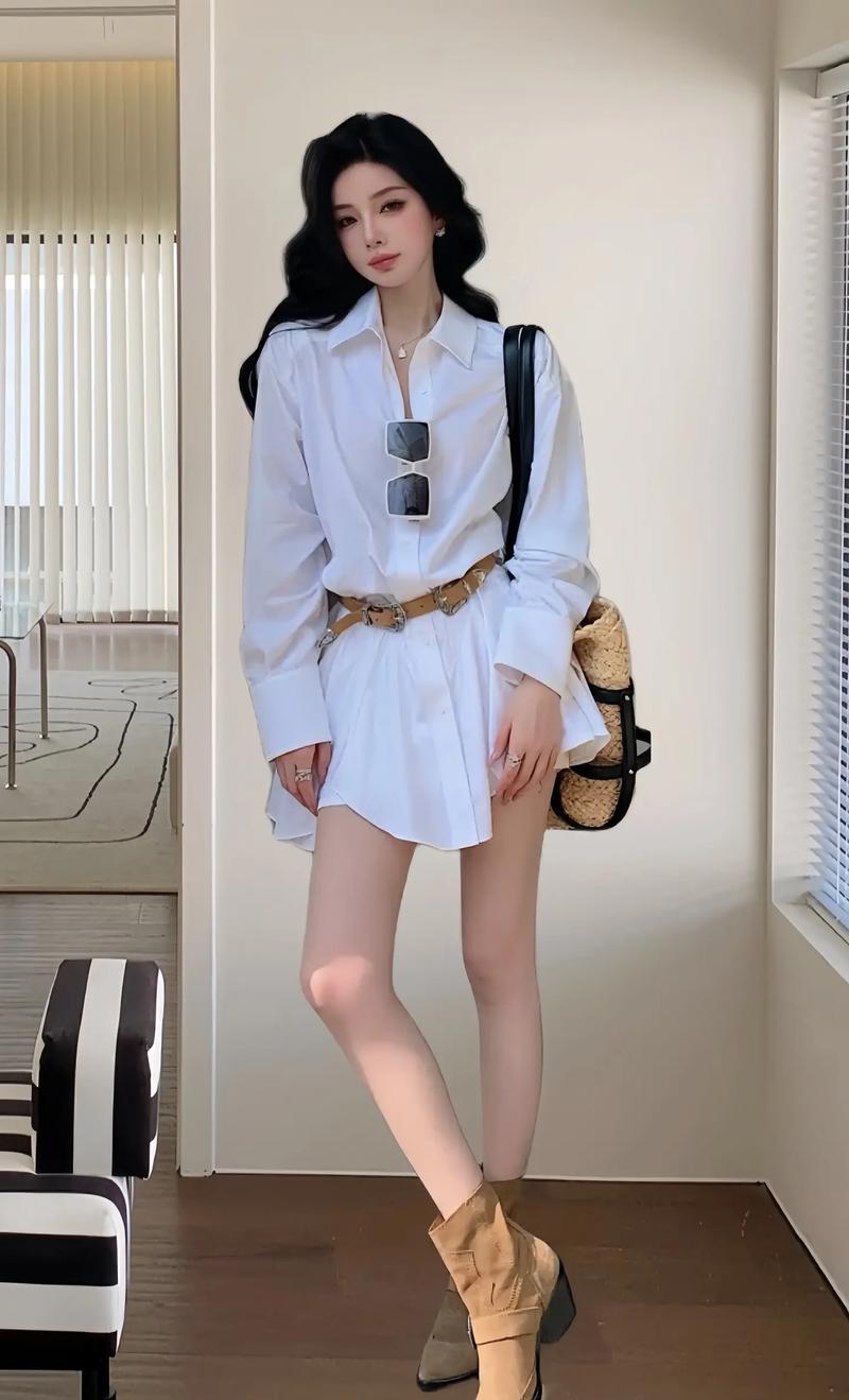 腰带收腰，时尚穿搭的点睛之笔