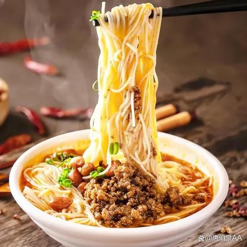 担担面的千年飘香：从街头巷尾到味蕾深处