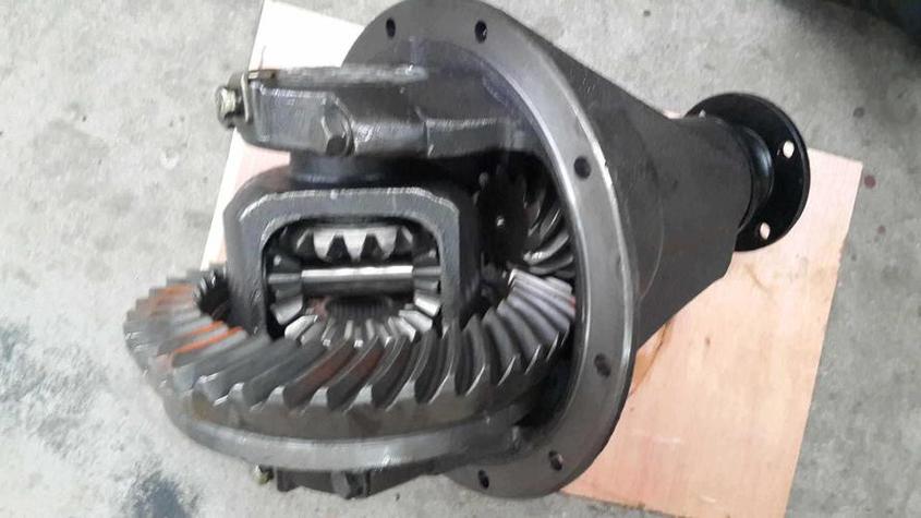 详细阅读:后桥差速器:汽车驱动系统中的关键组件 后桥差速器:汽车驱动系统中的关键组件
