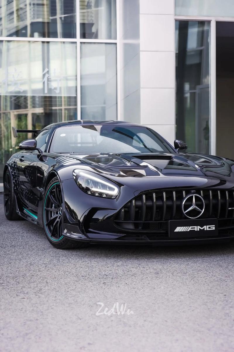详细阅读:奔驰AMG GT:传奇超跑的全方位解析 奔驰AMG GT:传奇超跑的全方位解析