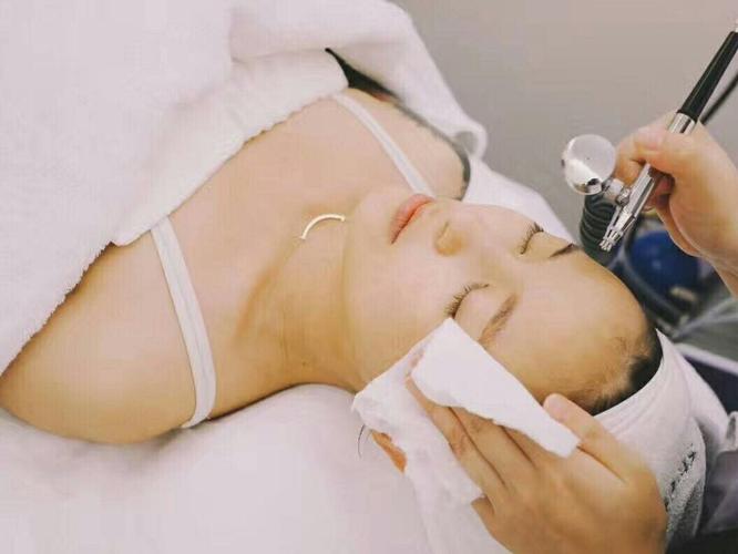 水氧活肤：肌肤焕新的科技奇迹